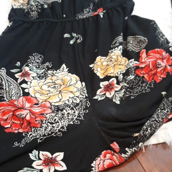 Derek Heart Jumpsuit One Piece - Picture 4 of 6